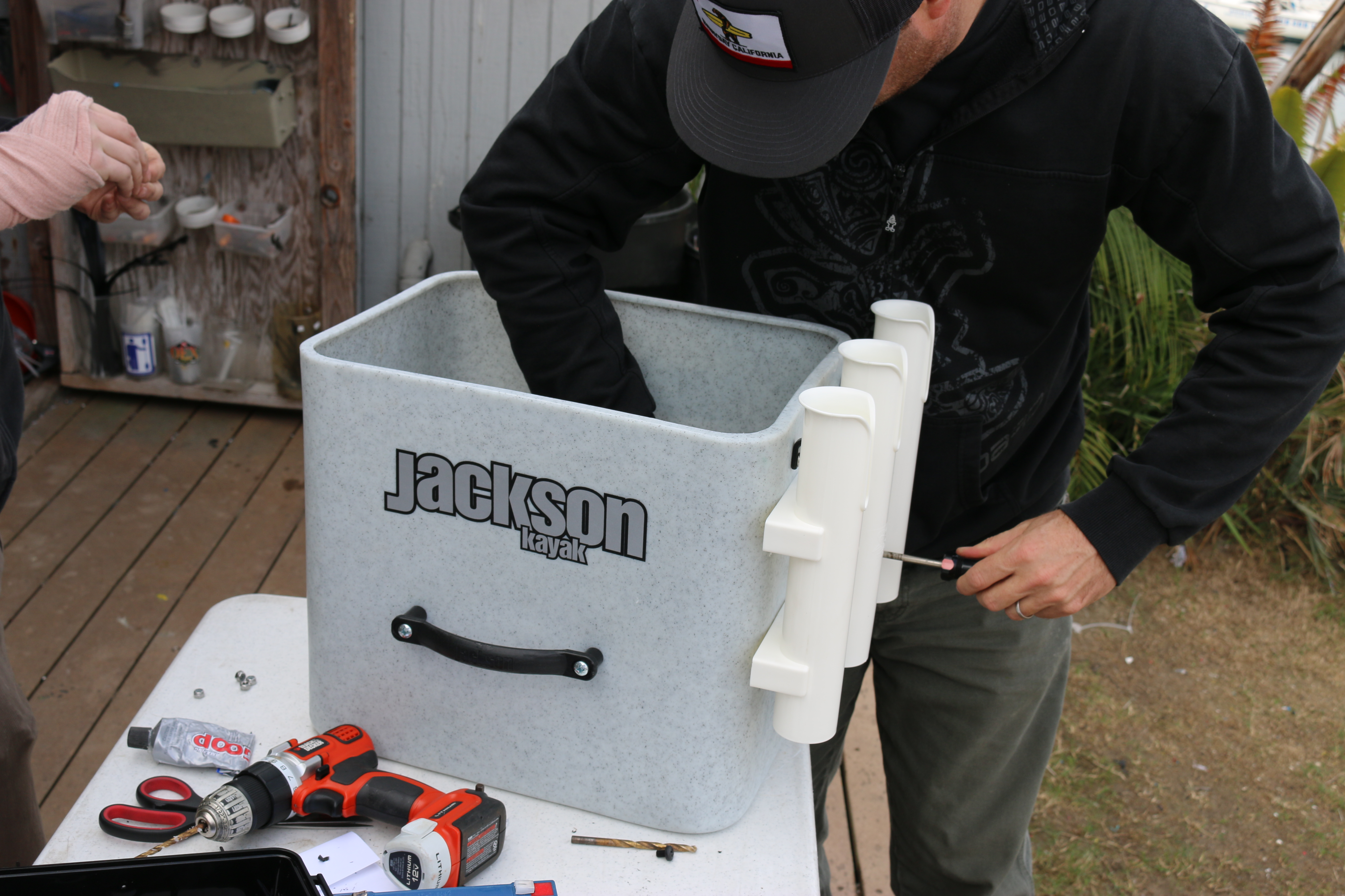 Turn a Jackson JKrate into an awesome Kayak Bait tank